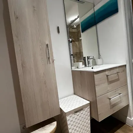 Les Mimosas -joli Confort 아파트 *