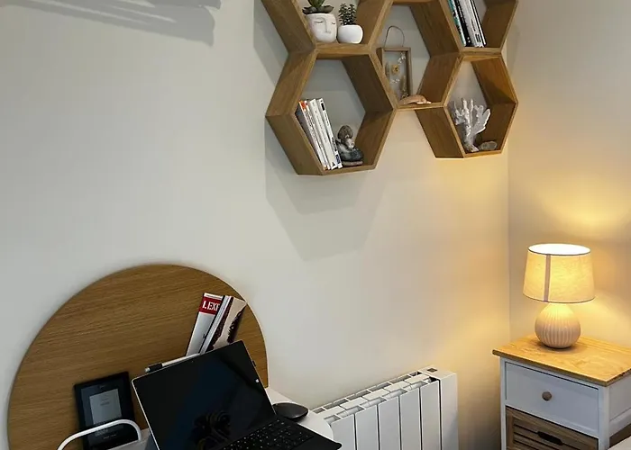 Les Mimosas -joli Confort דירה קאבורג